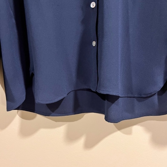 j.jill Navy Long Sleeved Button Down Basic Blouse Small Office Career Preppy - Picture 8 of 8